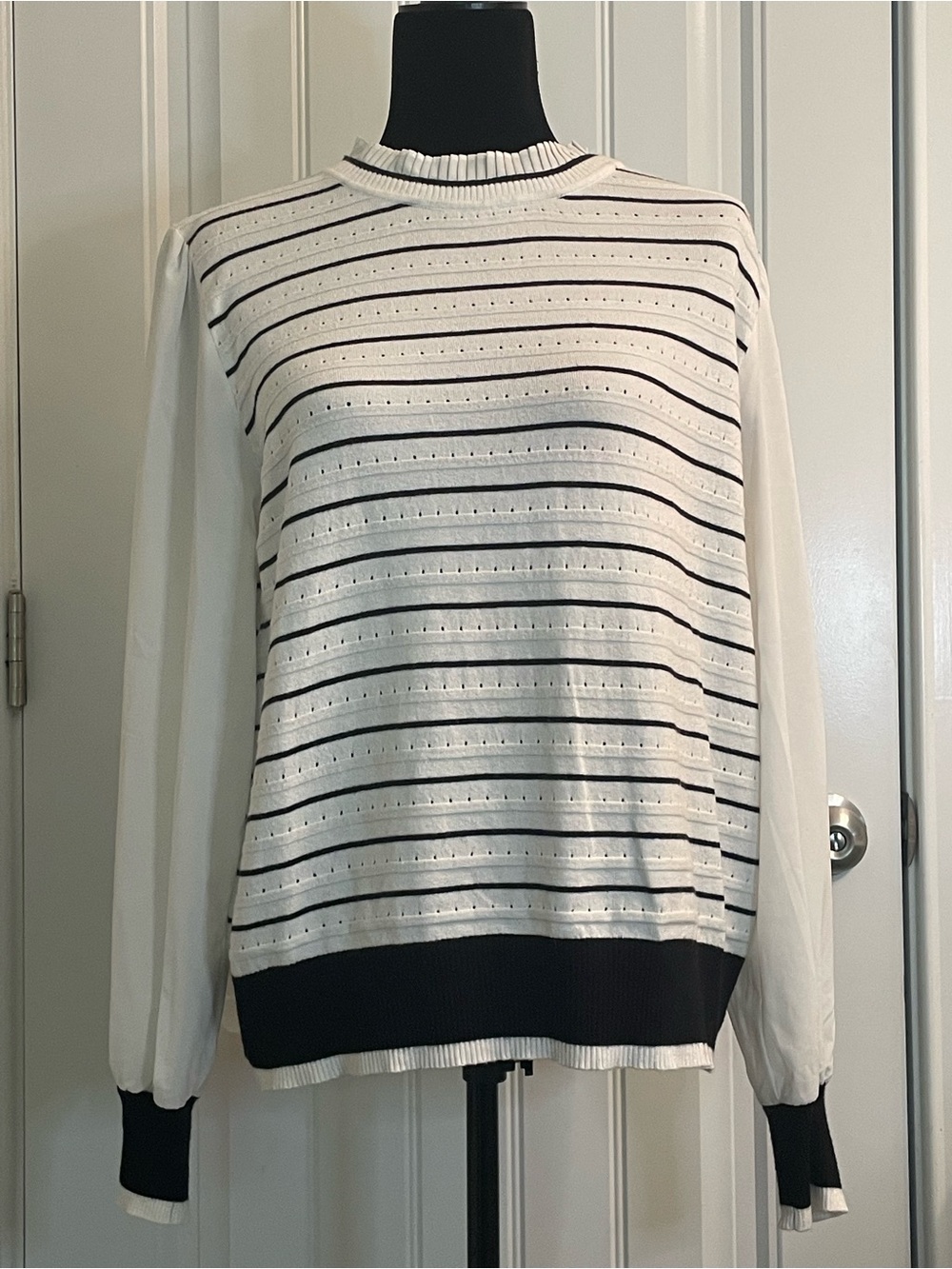 Sioni Cream and Black Striped Scoopneck Pullover